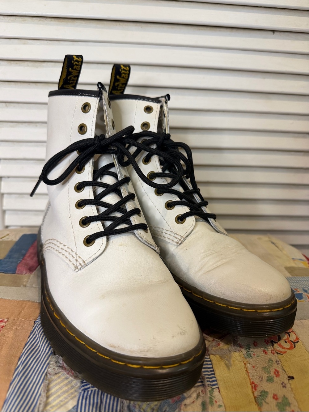 Dr Martens Zavala White Leather Lace Up Combat Boots Size 7 Women/6 Men